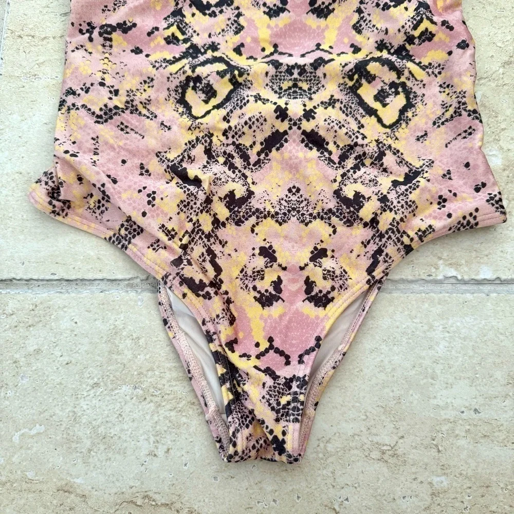 CIA Maritima Swimsuit, Size M, Snake Skin Design